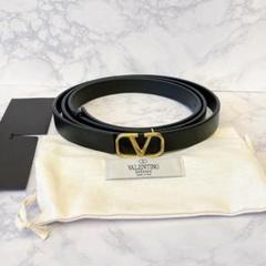 【美品】ヴァレンティノ ロゴバックル ベルト ゴールド ブラック イタリア製 新品75 70MM VALENTINO ヴァレンティノ Vロゴ ベルト VLTN