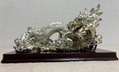 龍の置物