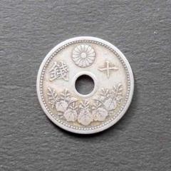 中国銀幣　Sinkiang 新疆 光緒銀圓 伍錢 PCGS 鑑定済　本物　六字版 中国銀幣 新疆 Sinkiang 餉銀五錢 PCGS 鑑定済 本物です。並品