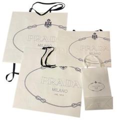 新品未使用 PRADA リップバーム ギフトボックス、ショッパー付き