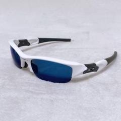 美品　オークリー　サングラス ホワイト/ブラック　ロゴ　03-882J Flak オークリー サングラス 国内正規品 フラックジャケット