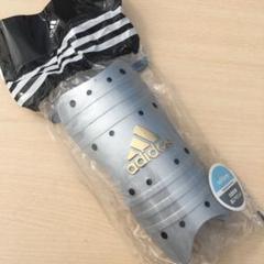 アディダス サッカー すねあて
