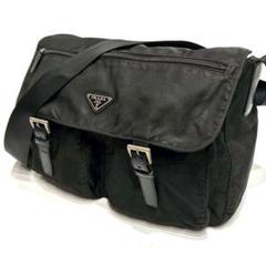 【極美品】プラダ メッセンジャーバッグ レザー×ナイロン 三角ロゴ 黒 極美品】プラダ メッセンジャーバッグ ナイロン レザー 三角ロゴ