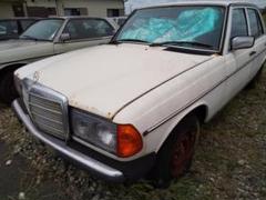 メルセデス―ベンツ123-230E部品取り車及び各種部品販売