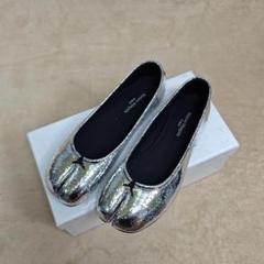 MAISON MARGIELA TABIブロークンミラー　シルバー 35 Maison Margiela PARIS FEMME Tabi ブロークンミラー ニュー