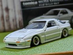★トミカプレミアム　マツダ　サバンナＲＸ-7改深リム、ローダウン