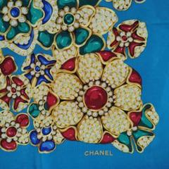美品‼︎ ◆CHANEL◆ 大判スカーフ 85×85 ブローチ柄 シャネル 美品‼︎ ◇CHANEL◇ 大判スカーフ 85×85 ブローチ柄 シャネル
