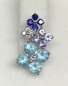 ピアス　18KWG　アイスブルーサファイア＆ダイヤモンド　笠原真寿美 ピアス 18KWG アイスブルーサファイア＆ダイヤモンド 笠原真寿美