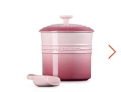 ル・クルーゼ　ペットフードコンテナ スコップ付き ナチュラルピンク Amazon.co.jp: ル・クルーゼ(Le Creuset) フードコンテナ ペット