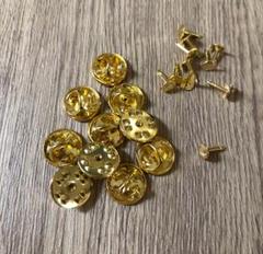 ピンバッジ　金具　10個セット　ゴールド　針と留め具