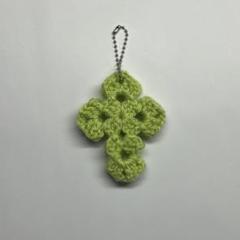十字架 キーホルダー ストラップ ハンドメイド 黄緑 グリーン Y2K グランジ