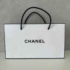 ⚠︎内田⚠︎ CHANEL 袋 シャネル Elegance in every detail🤍 Which pearl detail would you