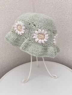 ミントグリーン 花モチーフ グラニースクエアフリルハット
