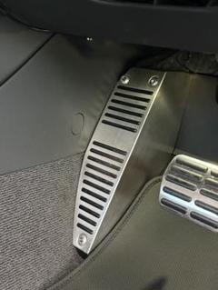 ジ*ク様 アウディTT OSIR フットレストカバー TT(8J)/A3(8P) OSIR O-REST TT(8J)/A3(8P) RHD フットレストカバー | OSIR Audi