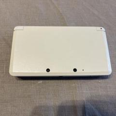 Nintendo 3DS ホワイト動作確認済み　タッチペン以外全てあり。