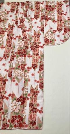 振袖 白 橙 花柄