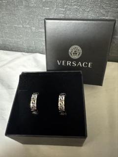 VERSACE ヴェルサーチ ピアス シルバー VERSACE グレカ フープ ピアス / シルバー - メルカリ