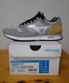 美品 MIZUNOスニーカー GV87