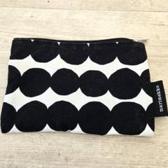 marimekko ドット柄ポーチ