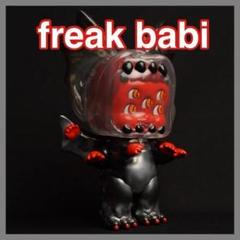 最安値　FREAK BABI RED ソフビ MVH x ABAO コラボ FREAK BABI RED ソフビ MVH x ABAO UNBOX - メルカリ