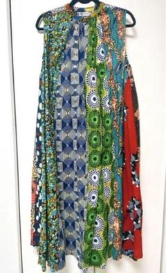 surya 【美品】【シアー】【ビジュー】【ターコイズ】【総柄】シフォン長袖 surya 【美品】【シアー】【ビジュー】【ターコイズ】【総柄