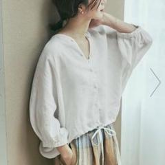 新品タグ付き　アーバンリサーチ　リネンブラウス　ホワイト 新品タグ付き アーバンリサーチ リネンブラウス ホワイト - メルカリ