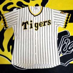 【希少・輝流ライン】 阪神タイガース　レプリカ ユニフォーム　フリーサイズ 復刻 希少 美品 阪神タイガース 輝流ライン レプリカ ユニフォーム