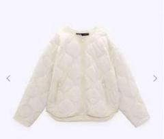 【限定】ZARA キルティングダウン　アイボリー　ジャケット　オーバー　M 美品 限定】ZARA キルティングダウン アイボリー ジャケット オーバー