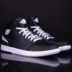 AIR JORDAN 1 RETRO 86