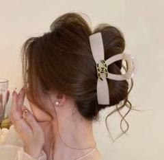 CHANEL キルティング ヘアピン髪留め CHANEL キルティング ヘアピン髪留め