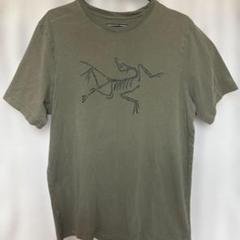 ARC'TERYX カーキTシャツ