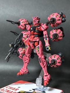 HG 赤いガンダム　シャア専用フルビット装備　塗装済み完成品　スタンド付き HG 赤いガンダム シャア専用4ビット装備 塗装完成品 スタンド