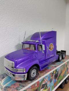 希少モデル　1/32 フォード　エアロマックス　レベル　トレーラー　完成品 フォード エアロマックス (プラモデル) - ホビーサーチ カーモデル