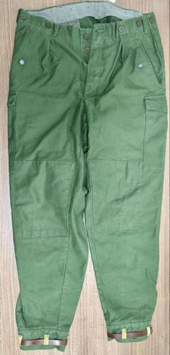 実物 USED スウェーデン軍 M-59 カーゴパンツ本革ストラップ付