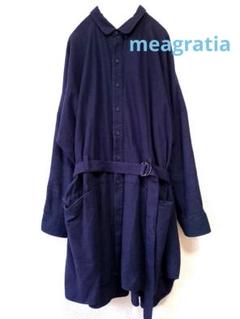 【meagratia/メアグラーティア】ベルテッド ドルマン ビッグ シャツ 紺のサムネイル