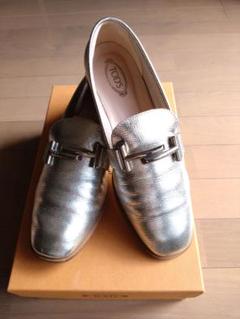 2025年最新】Tod's カラー：シルバー系 ローファー・革靴の人気