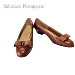Salvatore Ferragamo★リザード型押しパンプス5 ヴァラリボン
