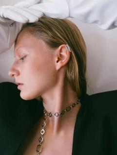 SYKIA / A Petal Earcuff