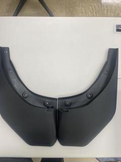 トヨタ　ランクル250 純正マッドガードのサムネイル