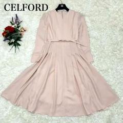 【未使用】CELFORD  バックサテンタックワンピース　ピンクベージュ　フレア 未使用】CELFORD バックサテンタックワンピース ピンクベージュ