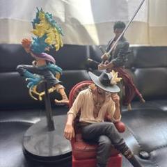 ワンピース　フィギュア　ゾロ＆ミホーク　2種　4体セット Amazon.co.jp: ワンピース ワールドコレクタブルフィギュア ログ