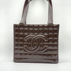 良品CHANELのチョコバーエナメルクラッチバッグ