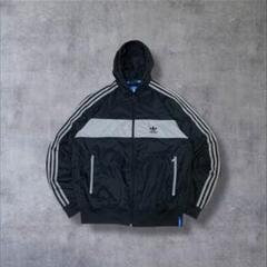 2011年製adidasアディダス古着ナイロンジャケット刺繍ロゴブラックR620