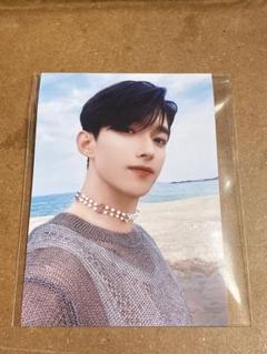 SEVENTEEN セブチ Attacca 生写真 ドギョム 特典　ユニバ SEVENTEEN ドギョム RIGHT HERE CARAT盤 ユニバ特典 - メルカリ