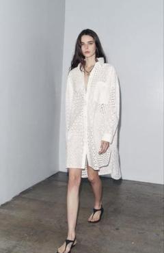7/31までセール！ZARA ザラ　ホワイト 刺繍ワンピース　ワンピ　コットン