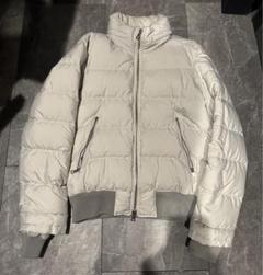 素敵でユニークな ホワイト ダウンジャケット PRADA Art.SGV653 メルカリ - Mat.EV9 ジャケット・アウター