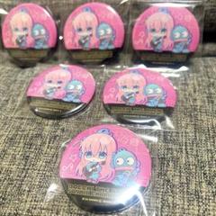 ぼっちざろっく　山田リョウ　サンリオキャラクターズ　缶バッジ　シークレット グッズ-バッチ】ぼっち・ざ・ろっく!×サンリオキャラクターズ 缶