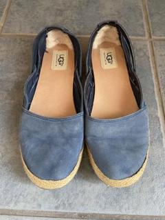 【値下げ中】UGG⭐︎アグ レディースシューズ  24cmのサムネイル