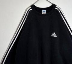 adidas アディダス　刺繍ロゴ　サイドライン　ショート丈　裏起毛　スウェット