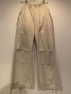 THE SHISHIKUI パラシュートパンツ XS クリーム THE SHISHIKUI パラシュートパンツ クリーム XS